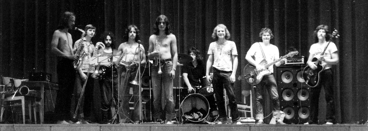 Die Gräfenrodaer Musiker spielten vor 40 Jahren fast so wie ihre Rock- und Blues-Idole … und pflegten auch deren Outfits.